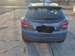 Hyundai iX35 2.0 CRDi 4WD Automatik Style Bild 3