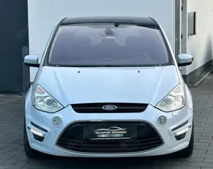 Ford Galaxy Titanium*LEDER*PANO*PDC*KeyGO*7-SITZ*NAVI Bild 2