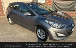 Hyundai i30 1.6 CRDi*1.Hand*Scheckheft*TÜV-NEU*Finanzierung