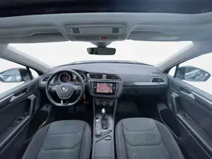 Volkswagen Tiguan 2.0 TDI Highline DSG+4M+LED+NAV+SHZ+AHK Bild 2