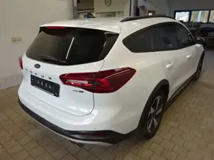 Ford Focus Active X *DSG*LED*Winter-Paket*Easy-Parking* Bild 5