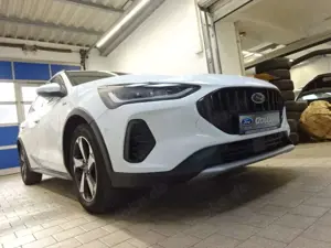 Ford Focus Active X *DSG*LED*Winter-Paket*Easy-Parking* Bild 3