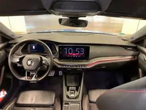 Skoda Octavia Combi 2.0 TDI DPF RS Plus 4x4 Virtual AHK SpoSi Bild 3