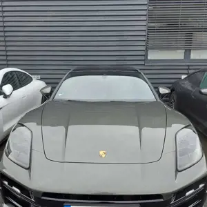 Porsche Panamera Panamera Hybrid 4S E-Hybrid Bild 2