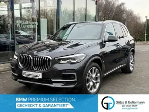 BMW X5 xDrive30d xLine //HeadUp Pano Aktivlenkung