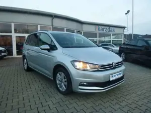 Volkswagen Touran 2.0 TDI ComfortlineAUT/AHK/ACC/PDC/SHZ Bild 4