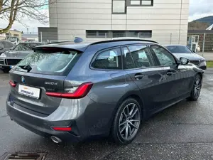 BMW 320 dA xDrive VIRTUAL LED LEDER NAVI AC AHK CAM* Bild 5