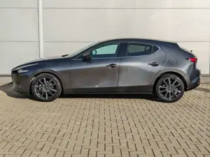 Mazda 3 2.5l (140PS) Takumi Leder Bose 360°Kamera 1.Hand Bild 4