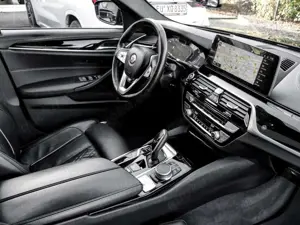 Alpina D5 S Allrad AHK+HuD+LHZ+PANO+DA PROF+360°+HiFi Bild 3