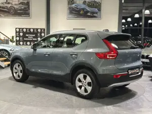 Volvo XC40 D3 Momentum Pro Geartronic S-HE/NAV/AHK/R-C Bild 4