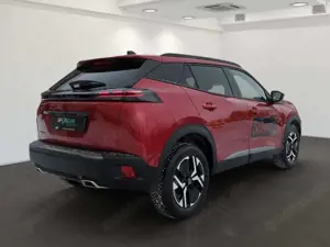 Peugeot 2008 PureTech 130 EAT8 Allure Bild 3