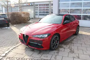 Alfa Romeo Giulia Competizione Q4 Werksgarantie 10-2027