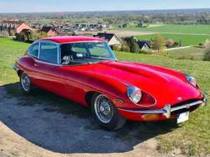 Jaguar E-Type sehr gepflegter 6-Zylinder mit Chromspeichen