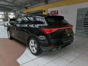 SEAT Leon FR 1.5 eTSI*LM*DSG*ACC*RFK*NAVI*FullLink* Bild 3