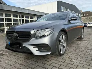 Mercedes-Benz E 400 E 400 d 4Matic (213.223) Bild 2
