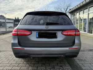 Mercedes-Benz E 400 E 400 d 4Matic (213.223) Bild 5