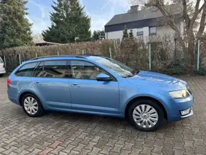 Skoda Octavia Combi Ambition/Top Zustand/Navi/ Bild 5