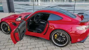 Mercedes-Benz AMG GT Facelift/Service neu Bild 3