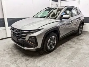Hyundai TUCSON STYLE AUT KLIMAAUTOMATIK TOTWINKEL NAVI SHZ RFK...