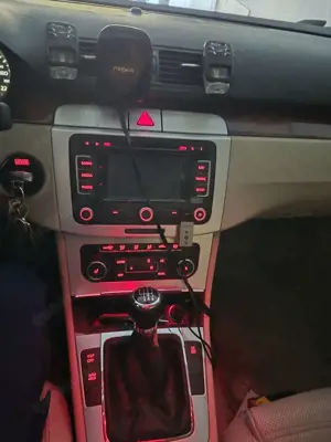 Volkswagen Passat Variant Passat Variant 2.0 TDI DPF Comfortline Bild 2