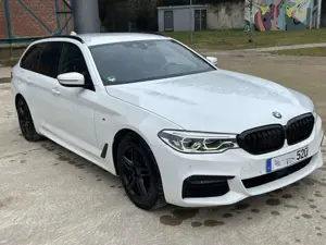 BMW 520 520d xDrive Touring *M Paket* Headup* Autom.* Volle Ausstattung*