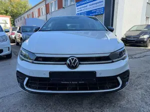 Volkswagen Polo 1.0L R-Line TÜV NEU Bild 2