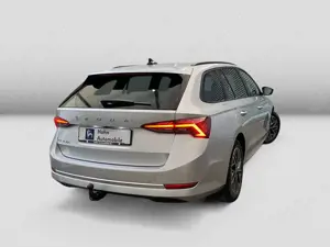 Skoda Octavia Combi 2.0 TDI Clever LED AHK CAM Standhz Bild 4