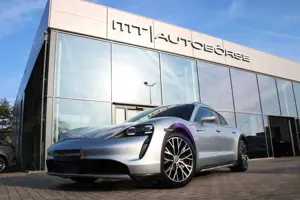Porsche Taycan TAYCAN 4S CROSS TURISMO BOSE/CHRONO/PANORAMA/20"