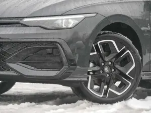 Volkswagen Golf Variant R-Line 1,5 eTSI 150 PS DSG AHK,PANO Bild 5