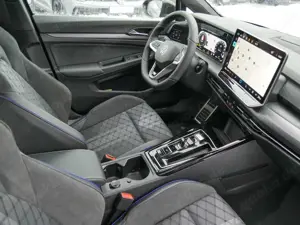 Volkswagen Golf Variant R-Line 1,5 eTSI 150 PS DSG AHK,PANO Bild 3