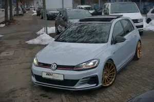 Volkswagen Golf VII Lim. GTI / Pano./ ACC / DCC /