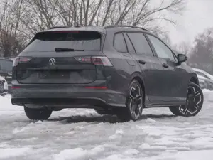 Volkswagen Golf Variant R-Line 1,5 eTSI 150 PS DSG AHK,PANO Bild 2