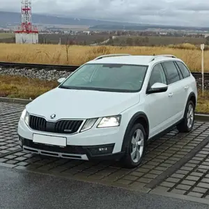 Skoda Octavia Combi 2.0 TDI 4x4 DSG Scout Bild 3