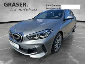 BMW 118 i M Sport Frozen Grey Head-Up Pano