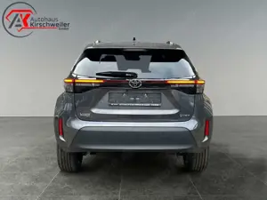 Toyota Yaris Cross Hybrid 130 1.5 VVT-i Teamplayer (XPB1) Bild 4