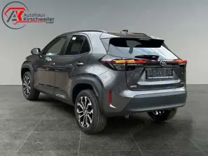 Toyota Yaris Cross Hybrid 130 1.5 VVT-i Teamplayer (XPB1) Bild 3
