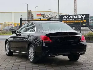 Mercedes-Benz C 180 Limousine CGI Automatik*Leder*Navi*LED*PTS Bild 4