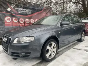 Audi A4 Avant 2.0 TDI quattro Klima/PDC/Navi Plus/TÜV26