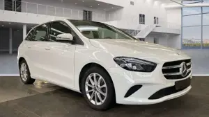 Mercedes-Benz B 250 e AHK*Kamera*Pano*BelüSitze*VollLeder*Soun