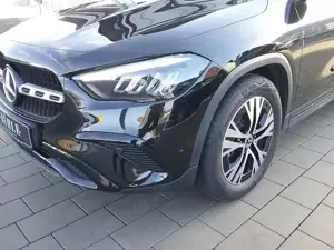 Mercedes-Benz GLA 180 PROGRESSIVE ADVANCED+AHK+KAMERA+LED+MBUX NAVI+NIGH Bild 3