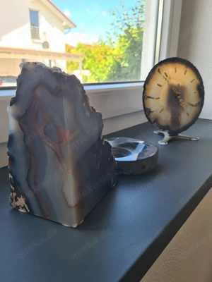 Buchstütze, Uhr, Ascher