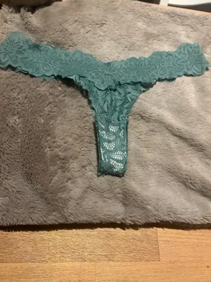 petrolgrünes Höschen