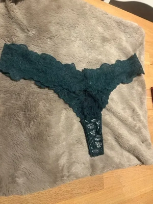 dunkelblaues Höschen