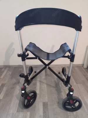 fast neuer Rollator 