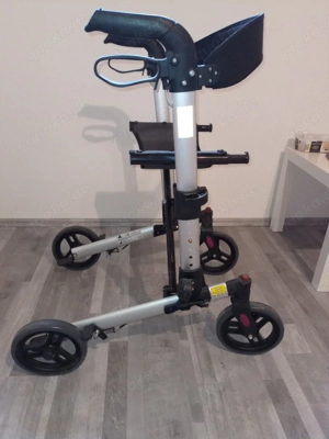 fast neuer Rollator 