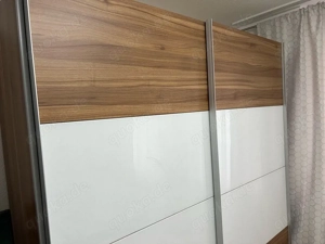 kleiderschrank 