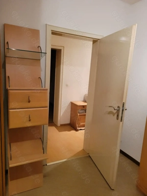 Verkaufe schöne Wohnwand aus Holz Bild 4