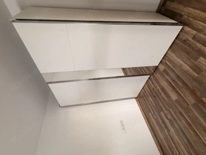 Kleiderschrank mit Spiegel 