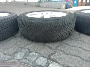 Ich verkaufe 4 neuwertige Winterreifen.
