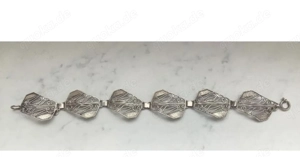 Filigranes Silber 900   30,91 g   tschechisches Zeichen  Zajíc    19,5 cm